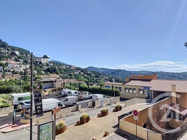 Afficher la photo en grand Appartement F3 à vendre - 3 pièces - 53.0 m2 - GRASSE - 06 - PROVENCE-ALPES-COTE-D-AZUR - Century 21 Coeur De Ville