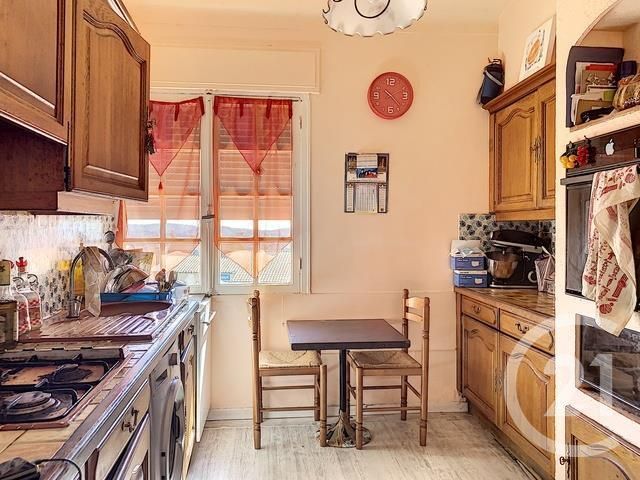 Afficher la photo en grand Appartement F3 à vendre - 3 pièces - 53.0 m2 - GRASSE - 06 - PROVENCE-ALPES-COTE-D-AZUR - Century 21 Coeur De Ville