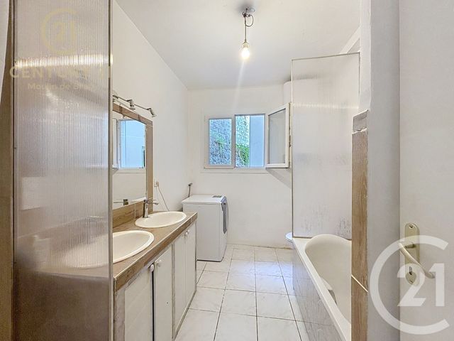 Appartement F4 à vendre - 4 pièces - 71.0 m2 - GRASSE - 06 - PROVENCE-ALPES-COTE-D-AZUR - Century 21 Coeur De Ville