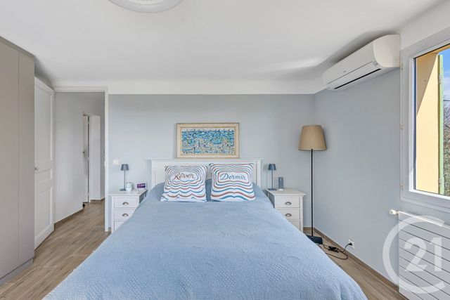 Afficher la photo en grand maison à vendre - 5 pièces - 194.14 m2 - GRASSE - 06 - PROVENCE-ALPES-COTE-D-AZUR - Century 21 Coeur De Ville