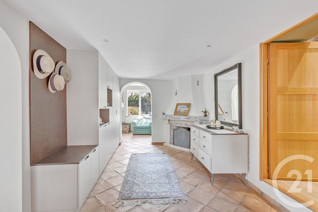 Afficher la photo en grand maison à vendre - 5 pièces - 194.14 m2 - GRASSE - 06 - PROVENCE-ALPES-COTE-D-AZUR - Century 21 Coeur De Ville