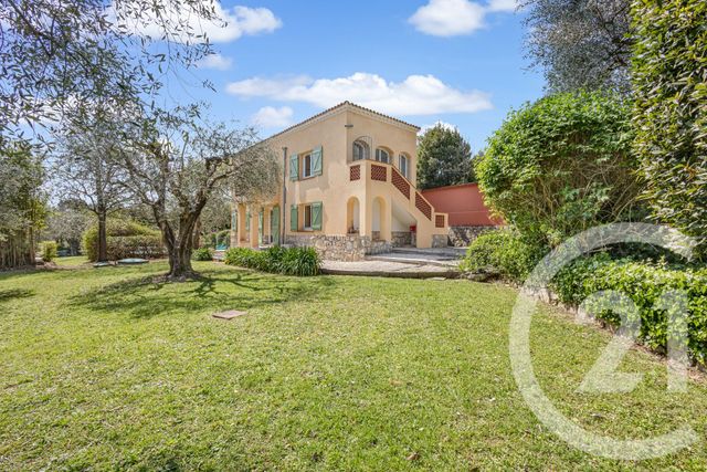Afficher la photo en grand maison à vendre - 5 pièces - 194.14 m2 - GRASSE - 06 - PROVENCE-ALPES-COTE-D-AZUR - Century 21 Coeur De Ville