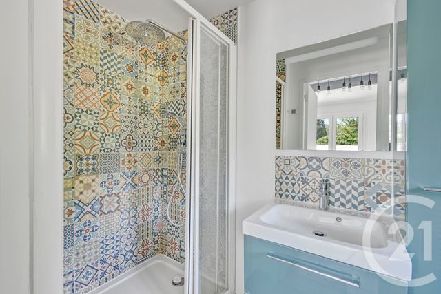 Afficher la photo en grand maison à vendre - 5 pièces - 194.14 m2 - GRASSE - 06 - PROVENCE-ALPES-COTE-D-AZUR - Century 21 Coeur De Ville