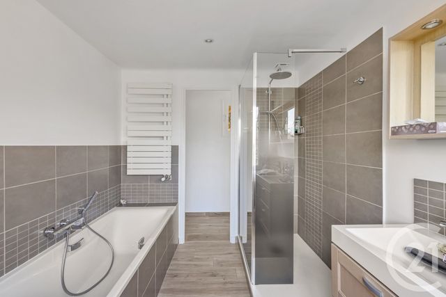 Afficher la photo en grand maison à vendre - 5 pièces - 194.14 m2 - GRASSE - 06 - PROVENCE-ALPES-COTE-D-AZUR - Century 21 Coeur De Ville