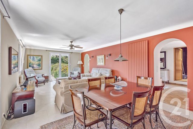 Afficher la photo en grand maison à vendre - 5 pièces - 194.14 m2 - GRASSE - 06 - PROVENCE-ALPES-COTE-D-AZUR - Century 21 Coeur De Ville