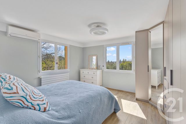 Afficher la photo en grand maison à vendre - 5 pièces - 194.14 m2 - GRASSE - 06 - PROVENCE-ALPES-COTE-D-AZUR - Century 21 Coeur De Ville