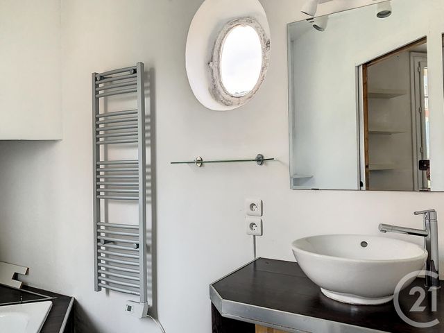 Appartement F2 à louer - 2 pièces - 43.84 m2 - GRASSE - 06 - PROVENCE-ALPES-COTE-D-AZUR - Century 21 Coeur De Ville