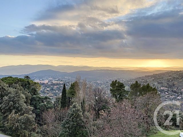 Appartement F2 à louer - 2 pièces - 48.0 m2 - GRASSE - 06 - PROVENCE-ALPES-COTE-D-AZUR - Century 21 Coeur De Ville