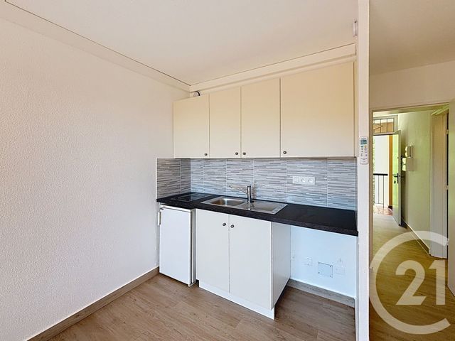 Appartement F2 à louer - 2 pièces - 26.5 m2 - GRASSE - 06 - PROVENCE-ALPES-COTE-D-AZUR - Century 21 Coeur De Ville