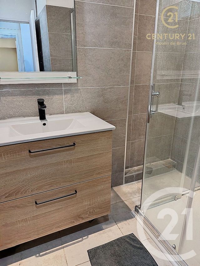 Appartement F4 à vendre - 4 pièces - 67.85 m2 - GRASSE - 06 - PROVENCE-ALPES-COTE-D-AZUR - Century 21 Côté Ouest