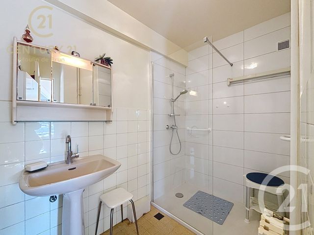 Appartement F2 à vendre - 2 pièces - 40.33 m2 - CANNES - 06 - PROVENCE-ALPES-COTE-D-AZUR - Century 21 Côté Ouest