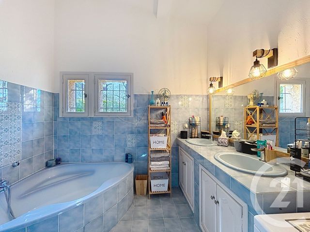 maison à vendre - 5 pièces - 160.0 m2 - CABRIS - 06 - PROVENCE-ALPES-COTE-D-AZUR - Century 21 Côté Ouest