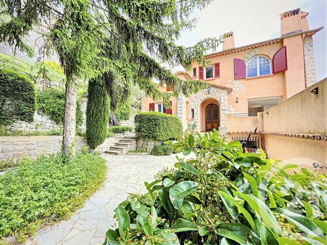 maison à vendre - 6 pièces - 140.38 m2 - GRASSE - 06 - PROVENCE-ALPES-COTE-D-AZUR - Century 21 Coeur De Ville maison à vendre - 6 pièces - 140.38 m2 - GRASSE - 06 - PROVENCE-ALPES-COTE-D-AZUR - Century 21 Coeur De Ville