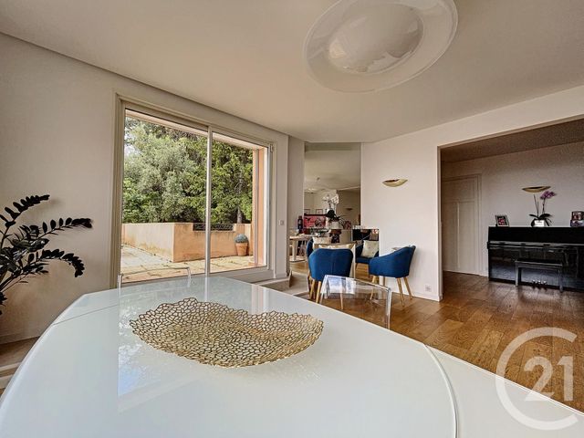 maison à vendre - 6 pièces - 140.38 m2 - GRASSE - 06 - PROVENCE-ALPES-COTE-D-AZUR - Century 21 Coeur De Ville maison à vendre - 6 pièces - 140.38 m2 - GRASSE - 06 - PROVENCE-ALPES-COTE-D-AZUR - Century 21 Coeur De Ville